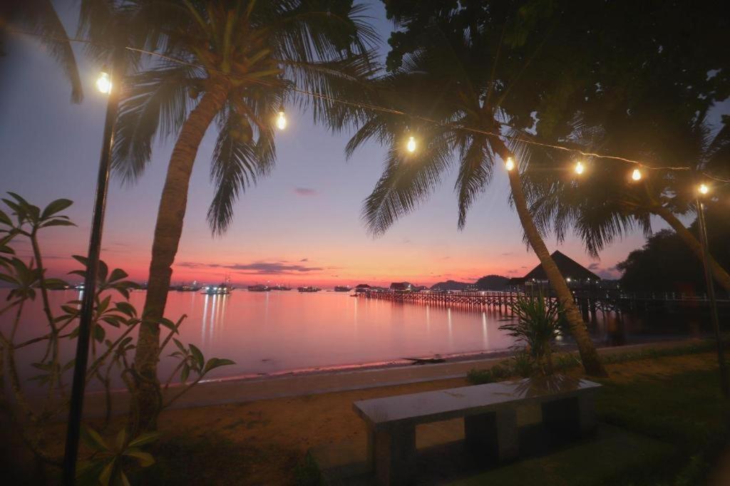 Laprima Hotel Flores Labuan Bajo Exterior foto
