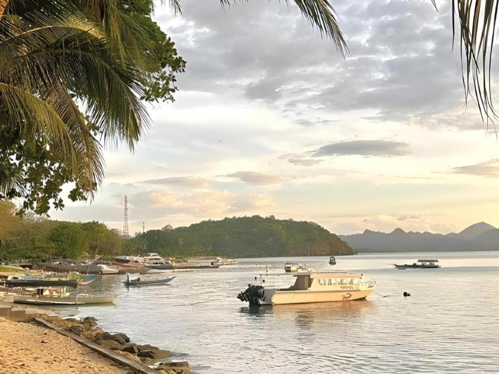 Laprima Hotel Flores Labuan Bajo Exterior foto