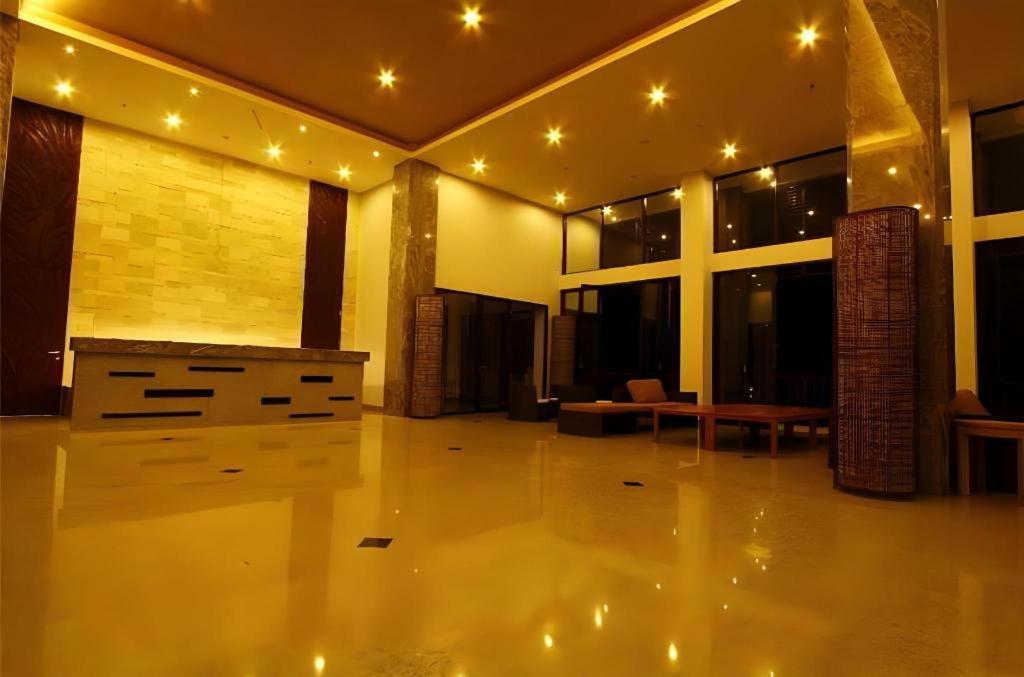 Laprima Hotel Flores Labuan Bajo Exterior foto